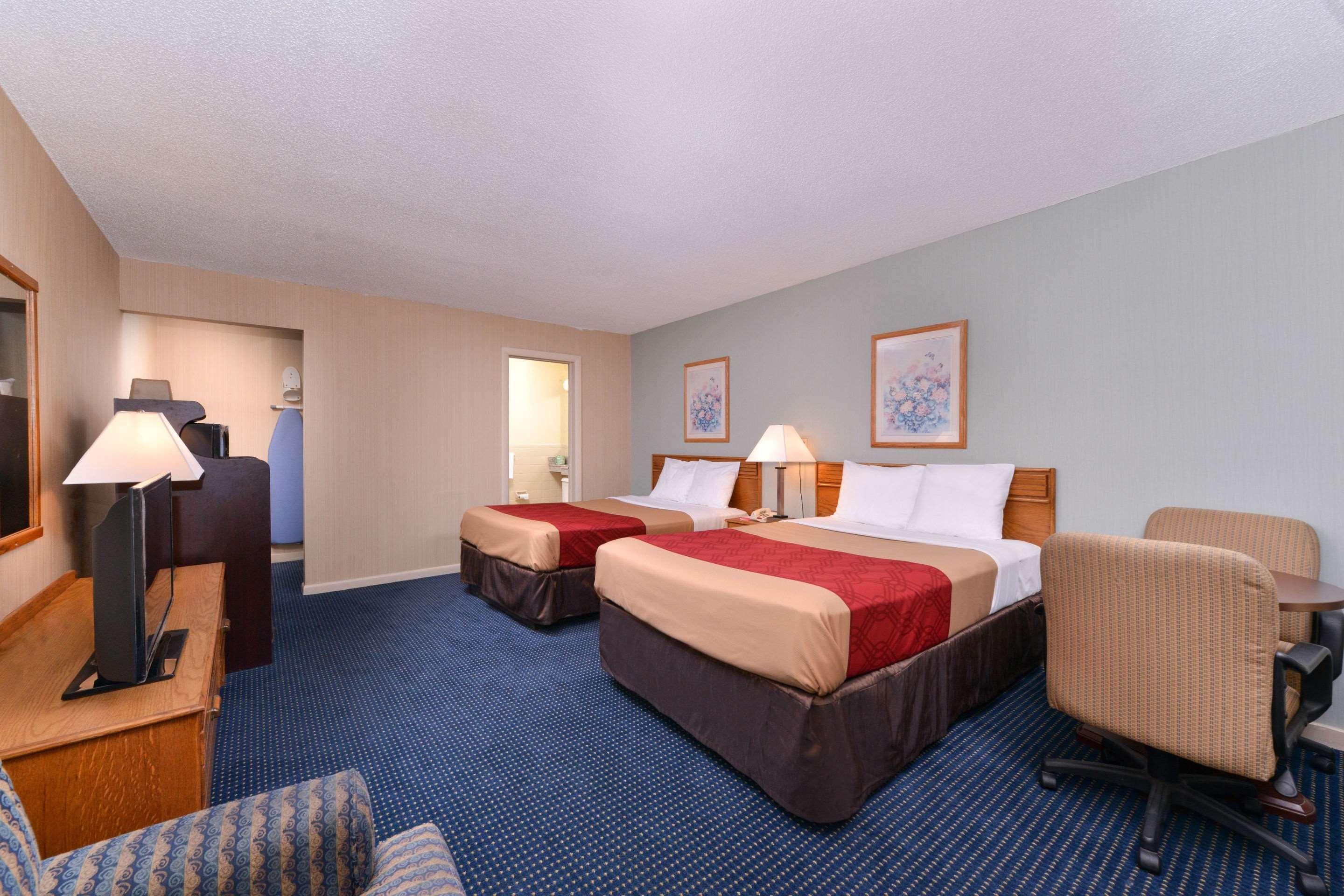 Economy Inn East Hartford Ngoại thất bức ảnh