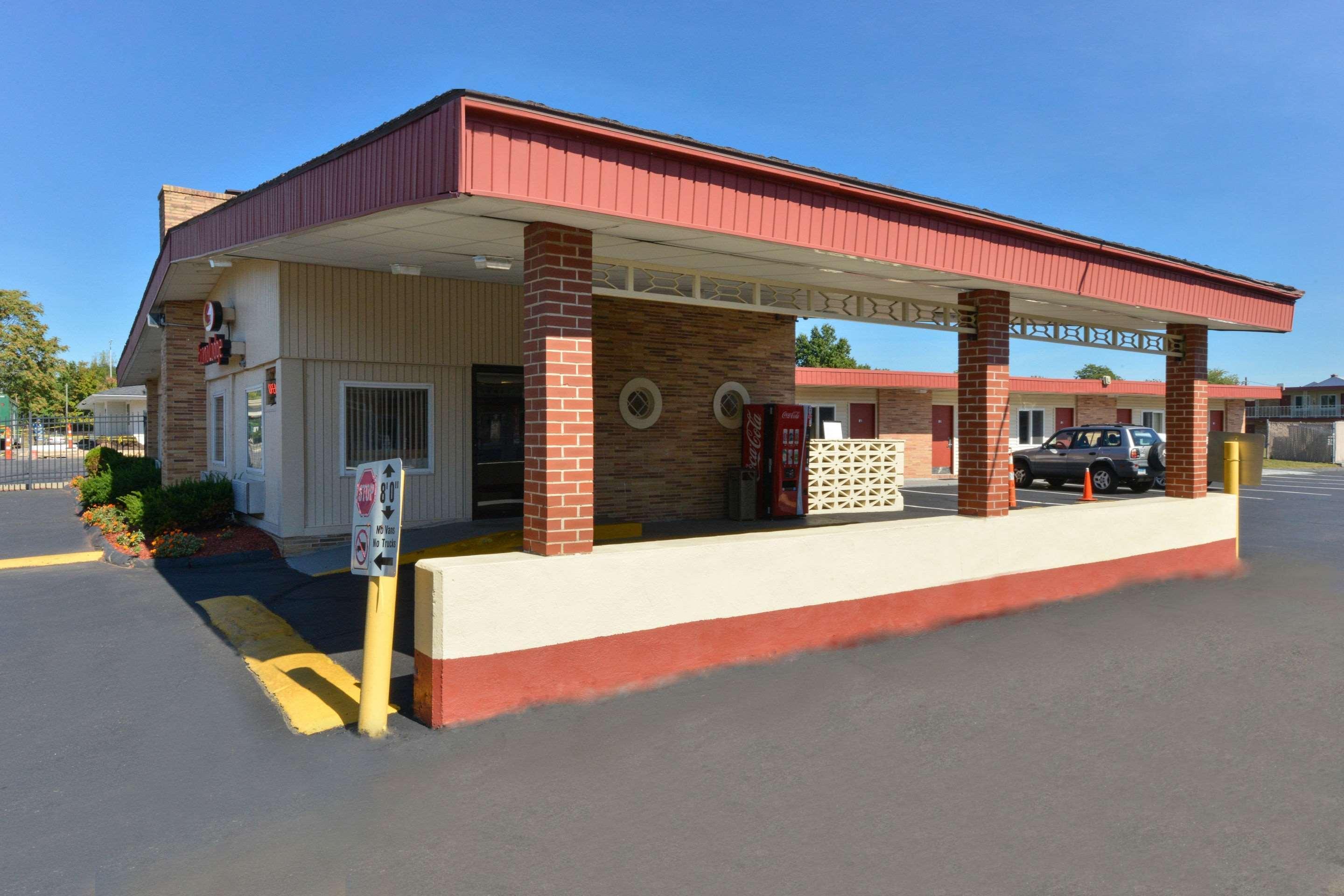 Economy Inn East Hartford Ngoại thất bức ảnh